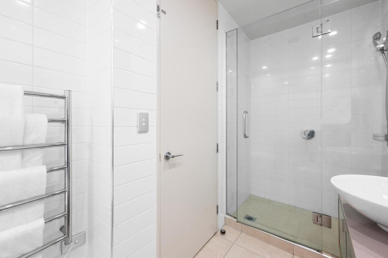 Lakeside Apartment Waimahana 1 タウポ エクステリア 写真